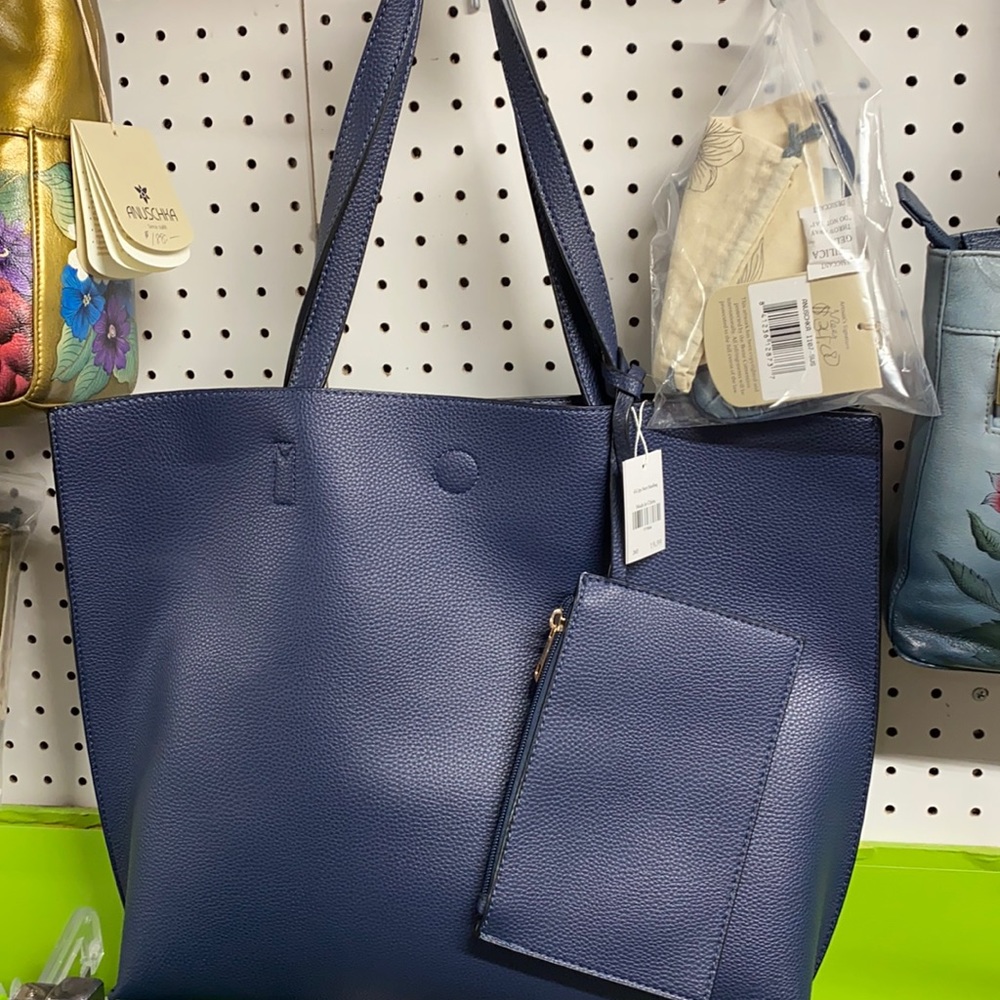 NWT Navy Blue 2pc. tote with attached wallet/pouch- lots of room to carry items